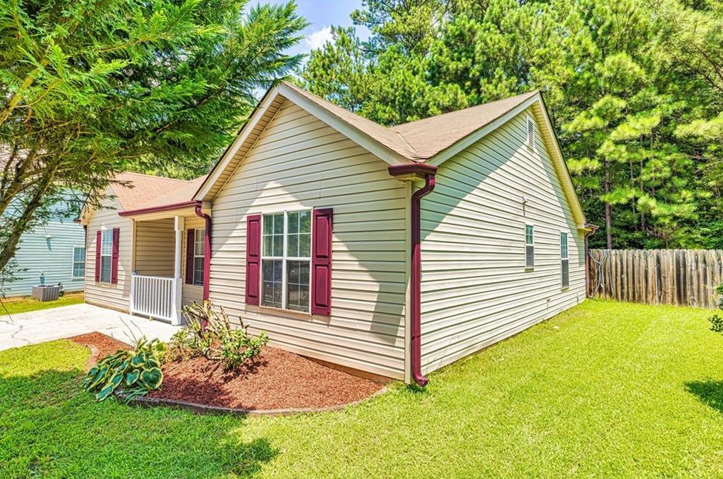108 Brandon Ridge Cir, Stockbridge, GA 30281