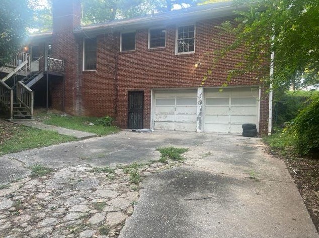 611 Hammond Dr, Atlanta, GA 30328