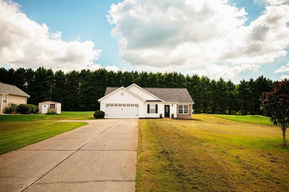 530 Cherokee Rd, Winder, GA 30680-7440