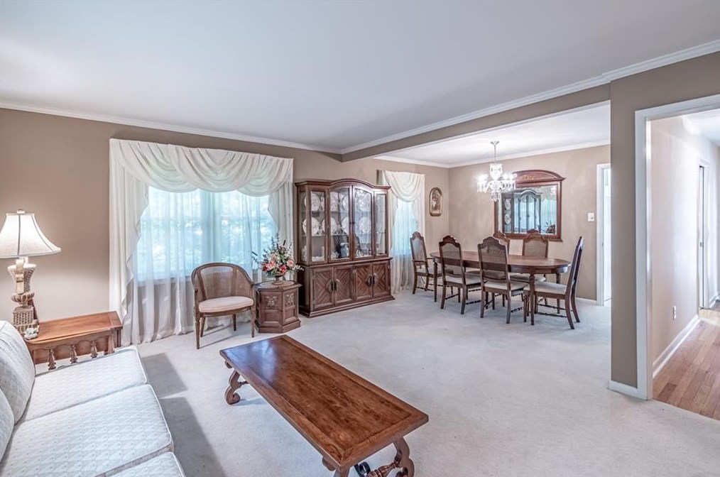 1818 Ramble Ct, Decatur GA  30033-1117 exterior