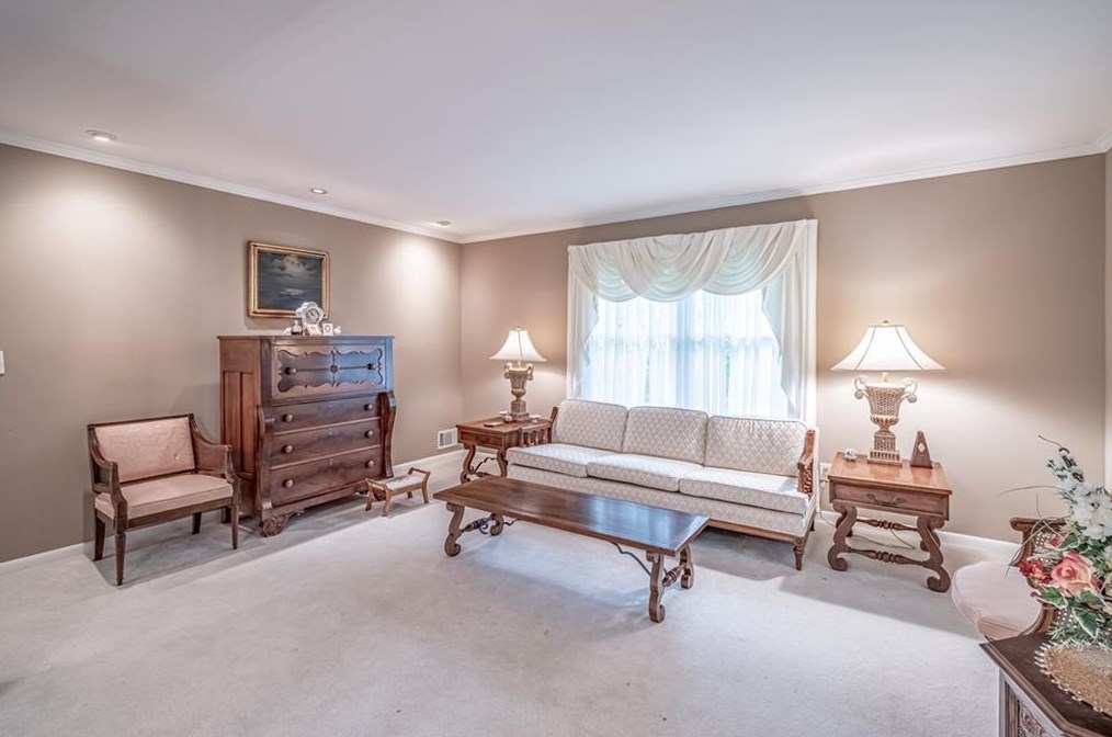 1818 Ramble Ct, Decatur GA  30033-1117 exterior