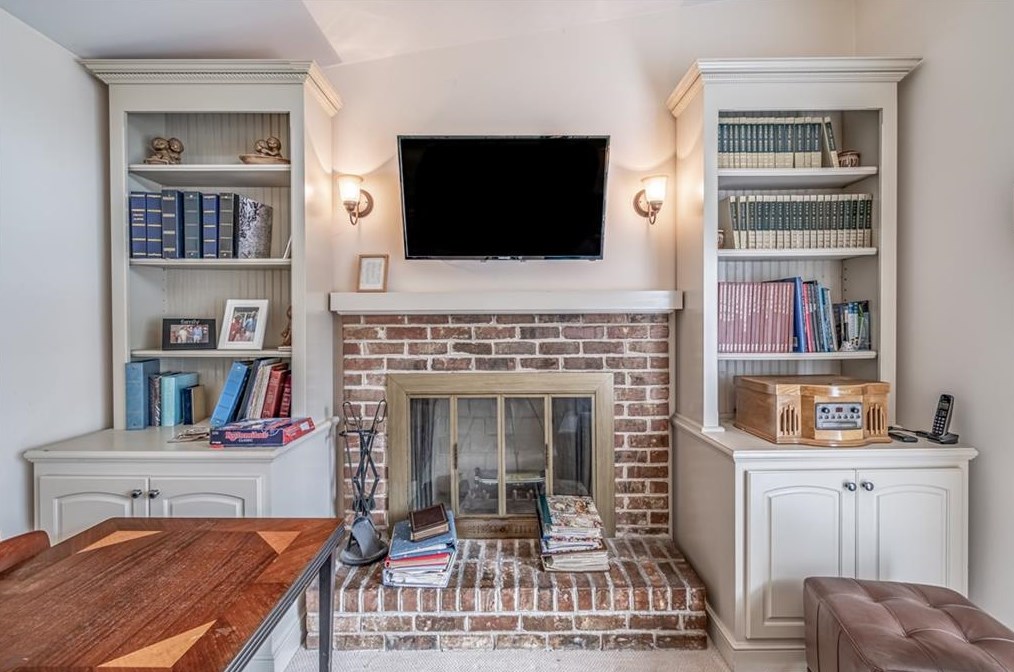 1818 Ramble Ct, Decatur GA  30033-1117 exterior