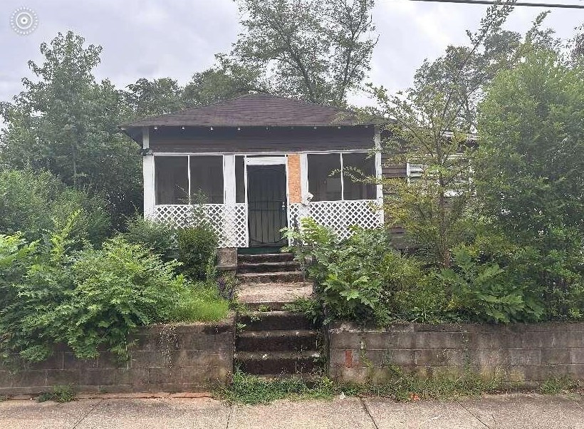 185 Rocksprings St, Athens, GA 30606-2933