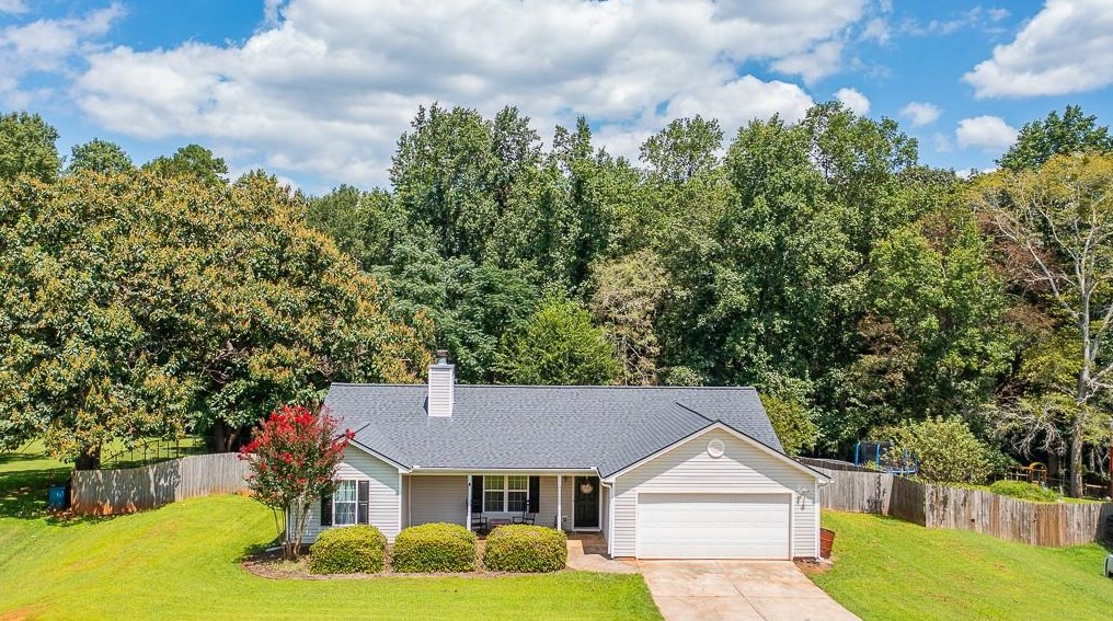 358 Royal Oaks Dr, Winder, GA 30680-4360