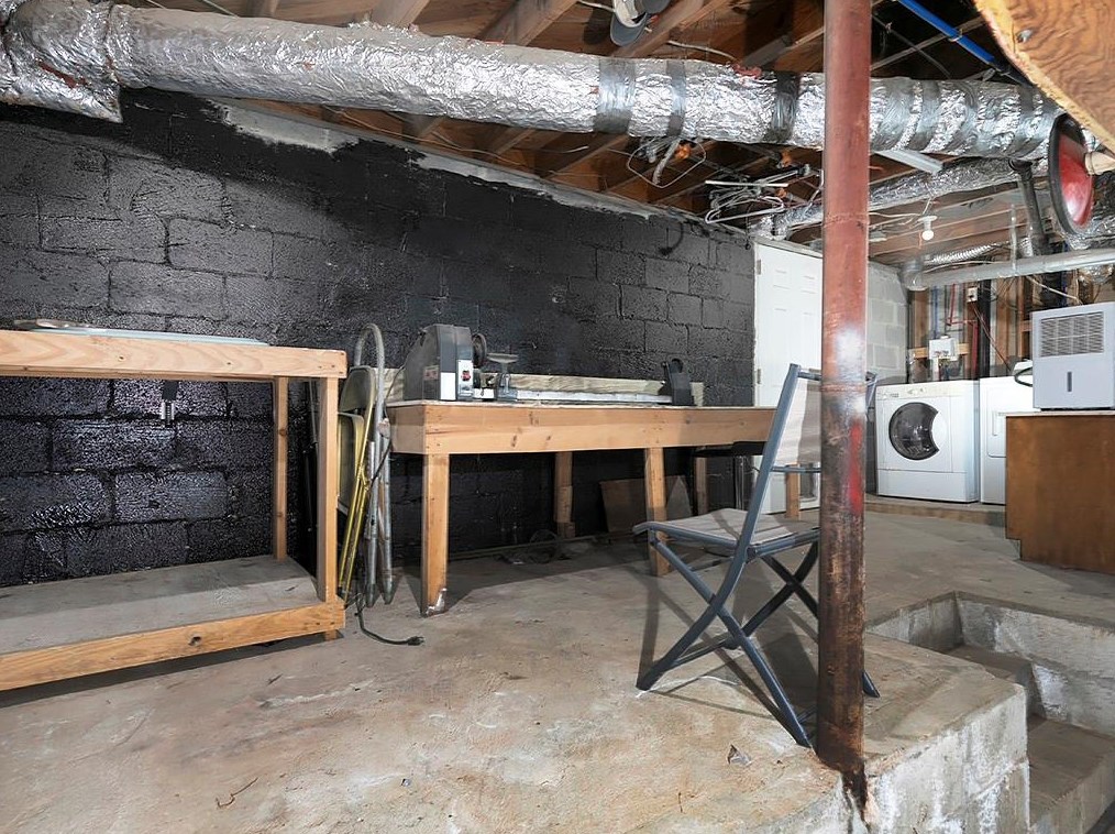 4970 Fairmont Rd, Smyrna GA  30082-5107 exterior