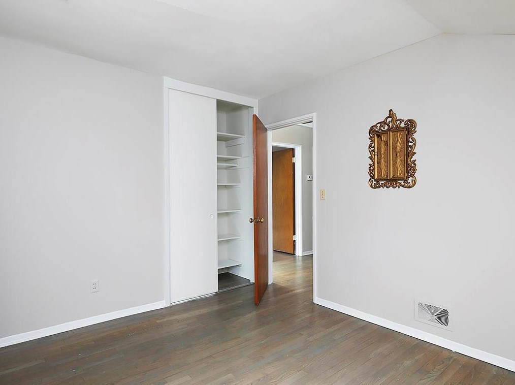 4970 Fairmont Rd, Smyrna GA  30082-5107 exterior