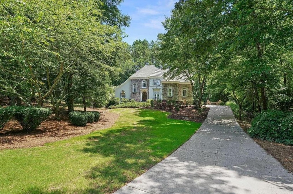 535 Champions Hills Dr, Alpharetta, GA 30004-6950