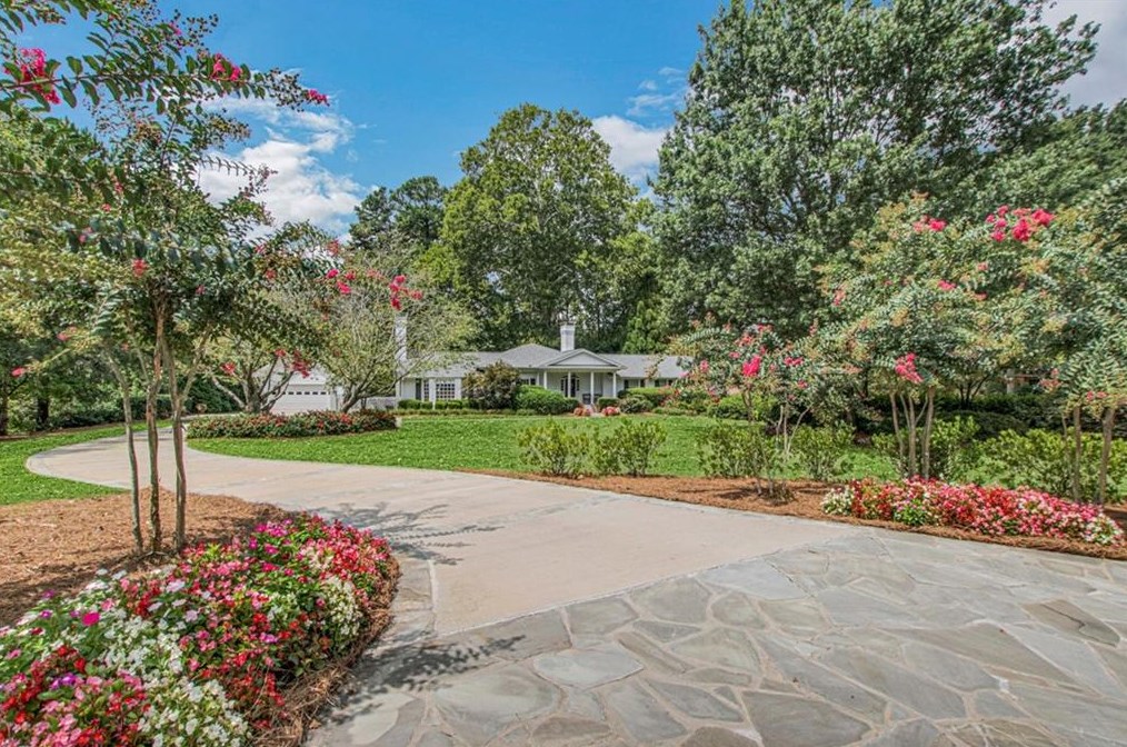 4140 Powers Ferry Rd, Atlanta, GA 30342-3636