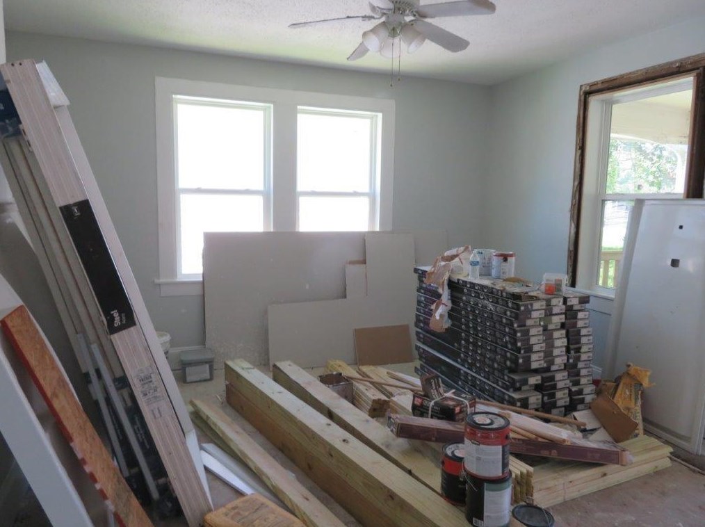 11 Poplar St, Porterdale, GA 30014