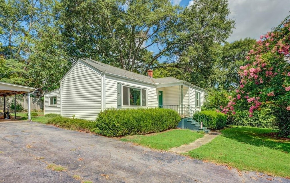 5141 Hartsook Dr, Porterdale, GA 30014