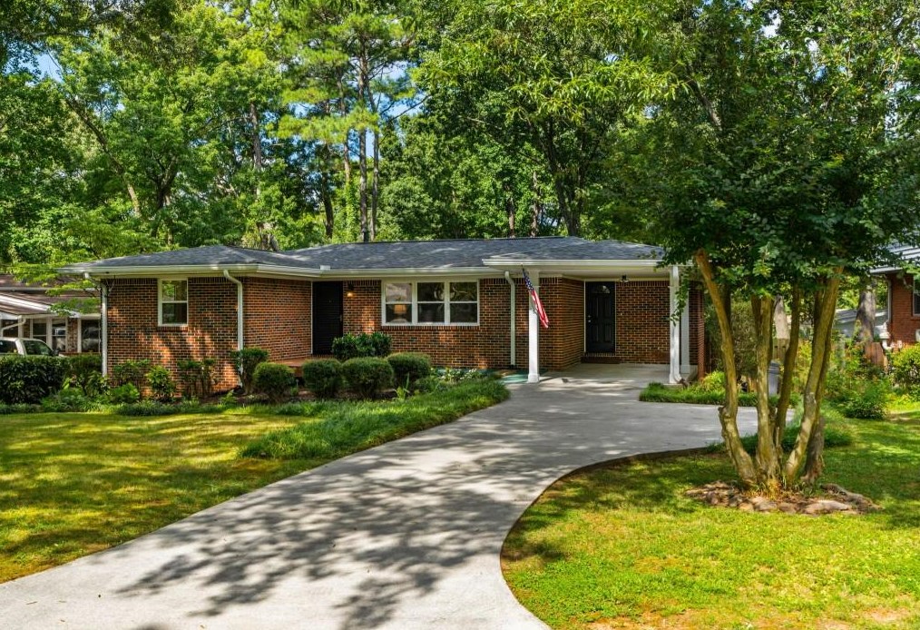 2517 Warwick Cir, Atlanta, GA 30345-1631