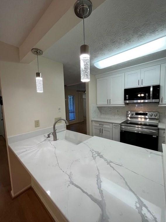 1403 Tuxworth Cir, Decatur GA 30033-5624 exterior