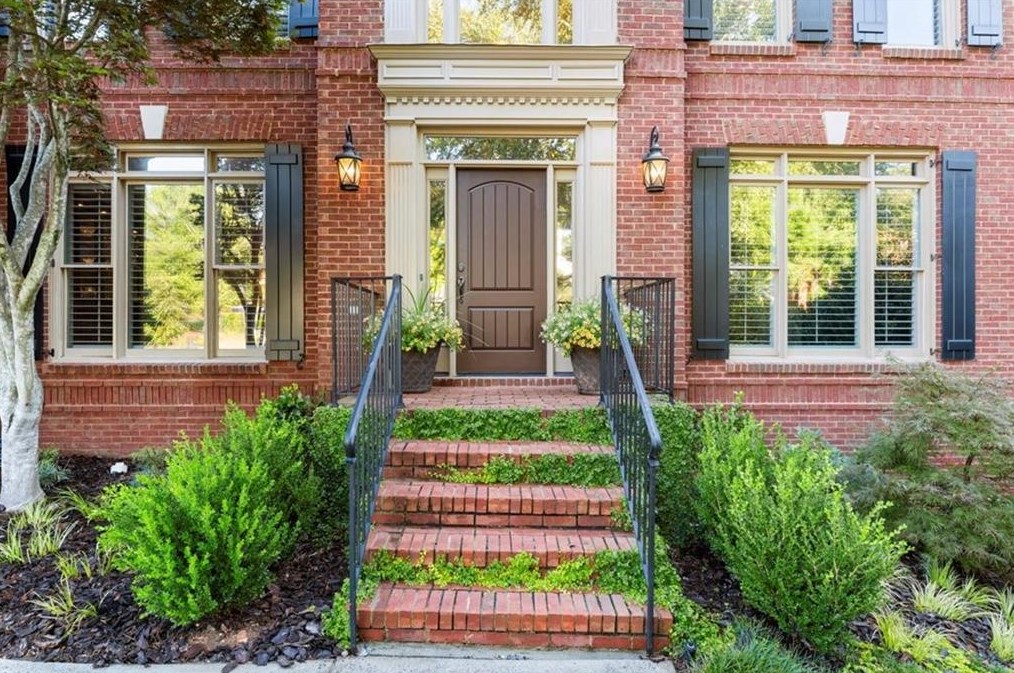 130 Silver Mist Cir, Alpharetta, GA 30022-8011