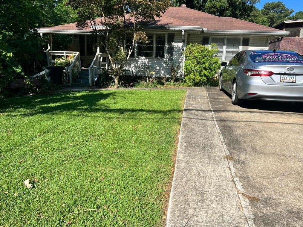 2873 Sylvan Rd, Atlanta, GA 30344-3765