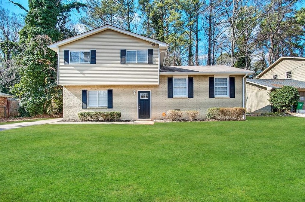 2211 Green Forrest Dr, Decatur, GA 30032