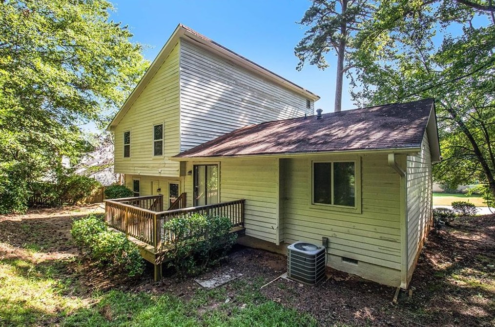 3385 Hollow Tree Dr, Decatur GA  30034-6317 exterior