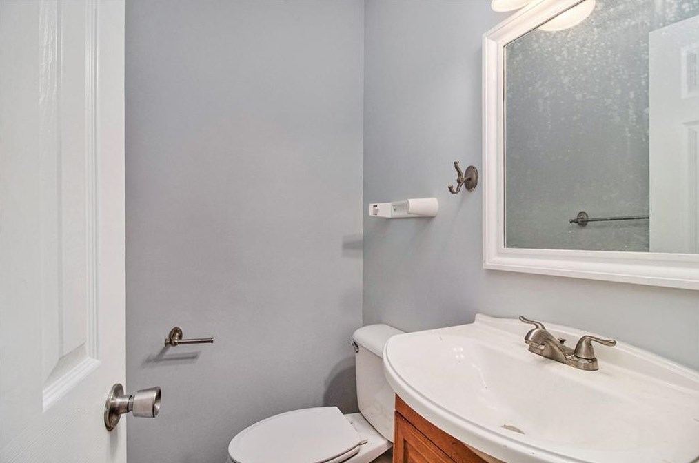 3385 Hollow Tree Dr, Decatur GA  30034-6317 exterior