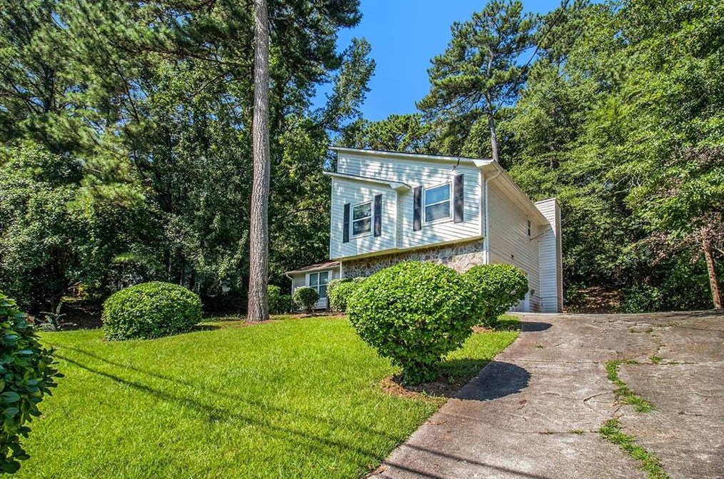 3385 Hollow Tree Dr, Decatur GA  30034-6317 exterior