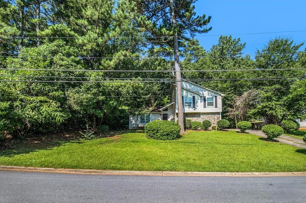 3385 Hollow Tree Dr, Decatur GA  30034-6317 exterior