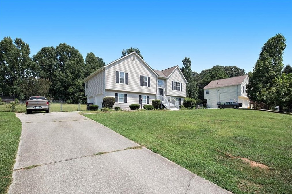 59 Seals Dr, Dallas, GA 30157-6766