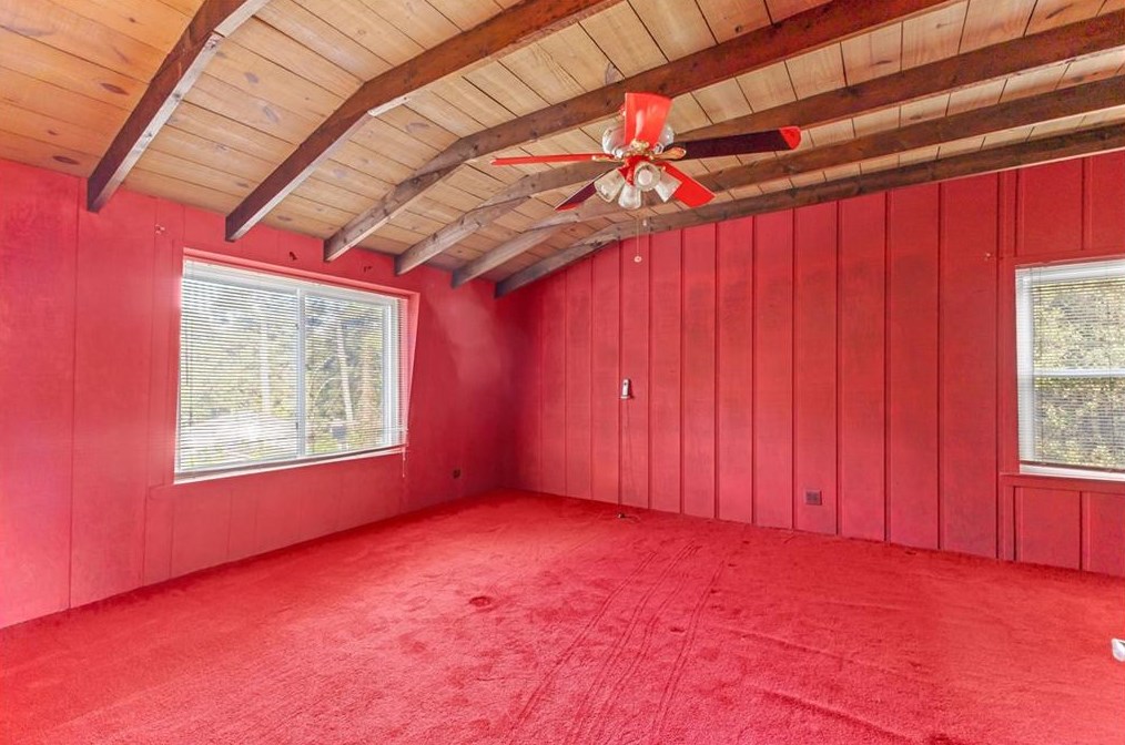 1703 Snapfinger Rd, Decatur GA  30032-6101 exterior