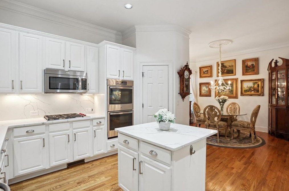 857 Wescott Ln, Atlanta GA  30319-1656 exterior