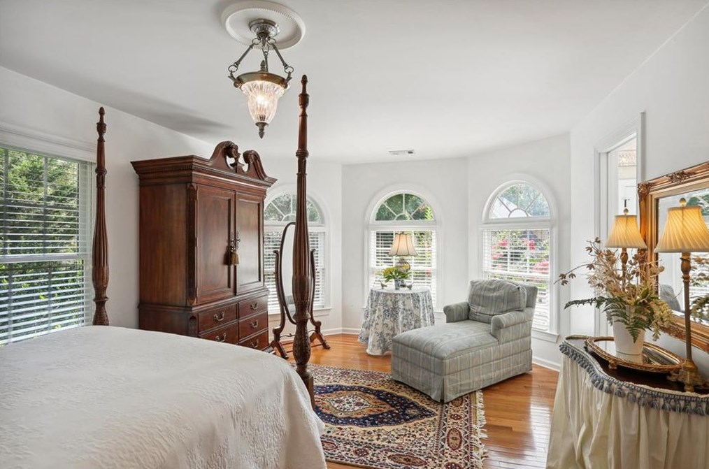 857 Wescott Ln, Atlanta GA  30319-1656 exterior