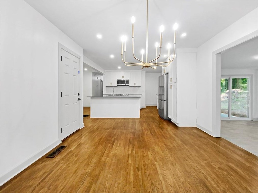 2431 Carolyn Dr, Smyrna GA  30080-2549 exterior