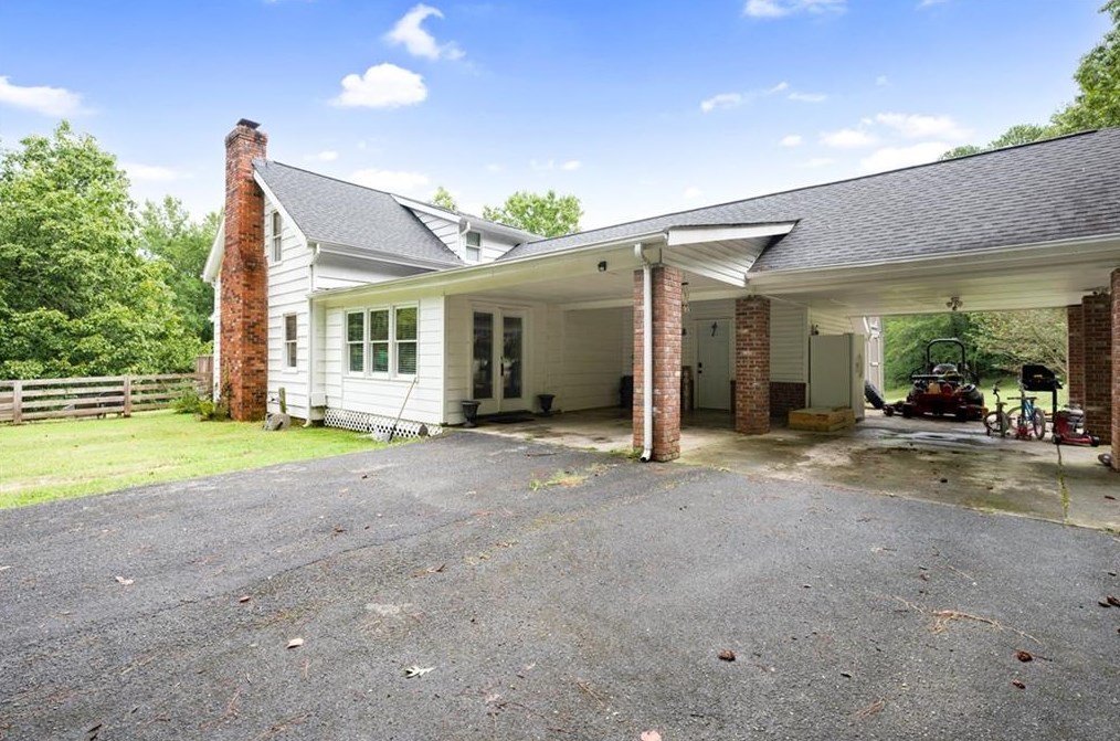 152 Timms Loop, Calhoun GA  30701-4533 exterior