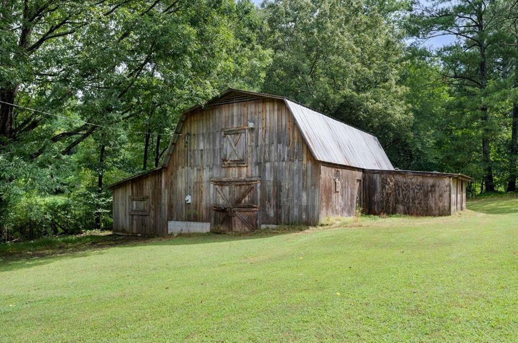 152 Timms Loop, Calhoun GA  30701-4533 exterior