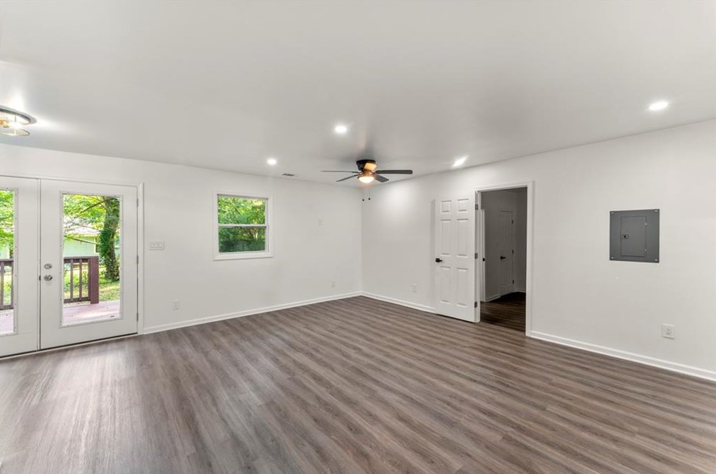 1726 Austin Rd, Decatur GA  30032-4807 exterior