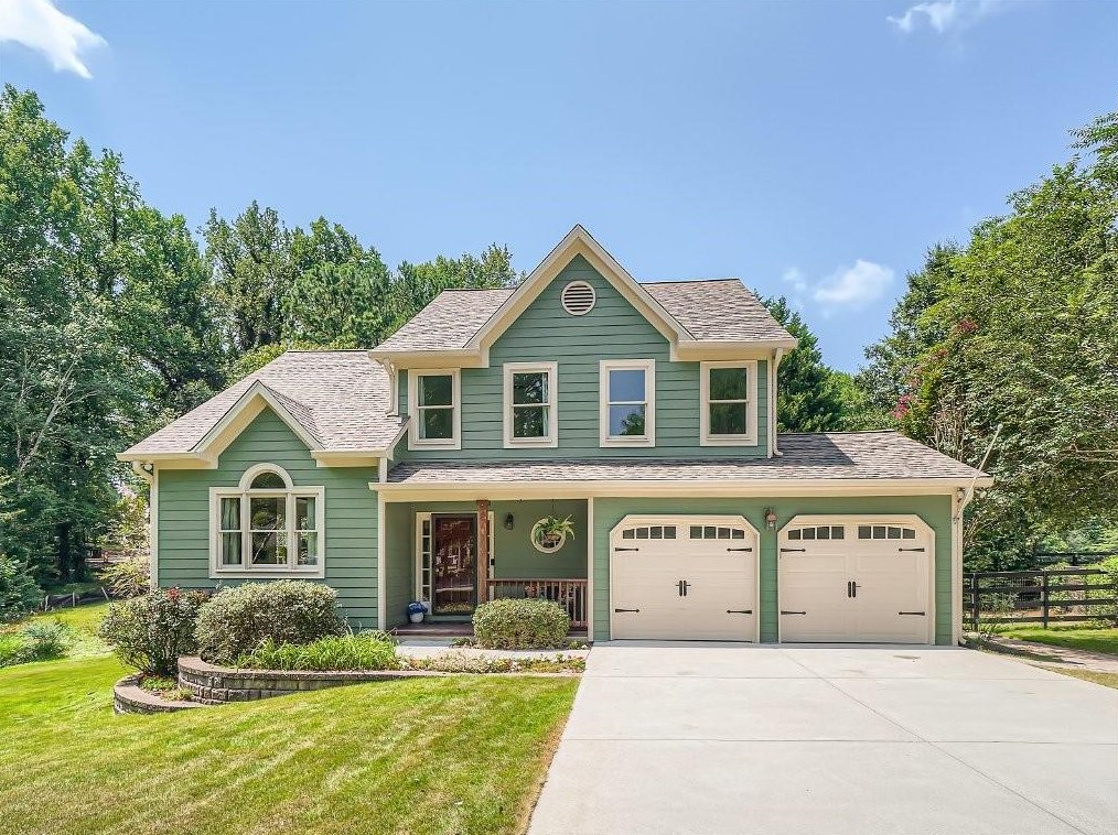 1160 Pine Grove Dr, Alpharetta, GA 30009-2369