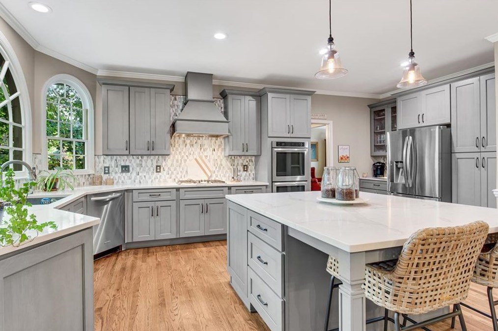 10825 Centennial Dr, Alpharetta GA 30022-4924 exterior