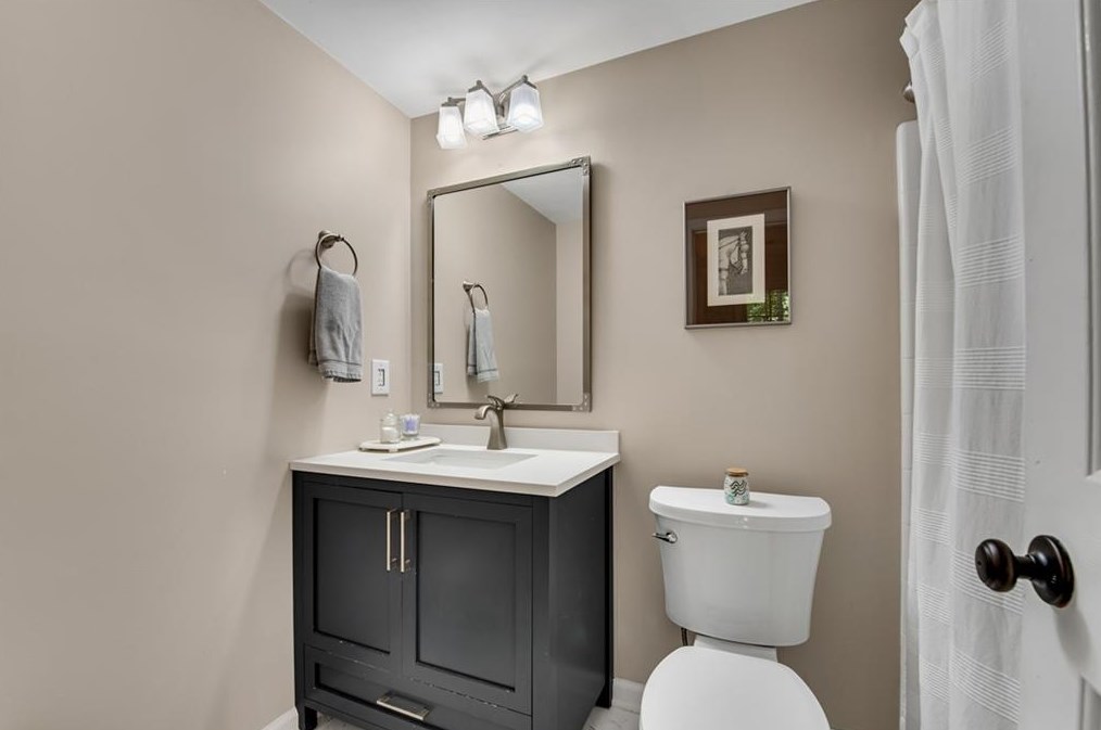 10825 Centennial Dr, Alpharetta GA 30022-4924 exterior