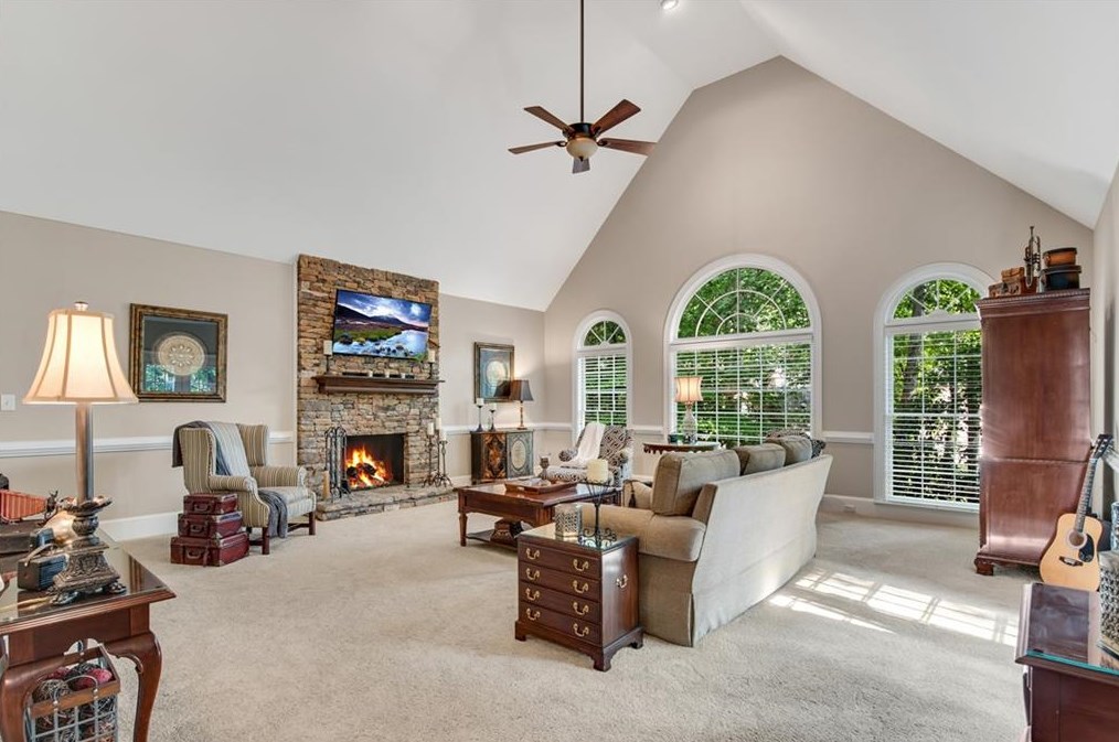 10825 Centennial Dr, Alpharetta GA 30022-4924 exterior