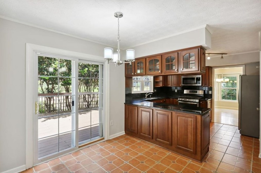 3071 Maple Ln, Alpharetta GA 30009-1579 exterior