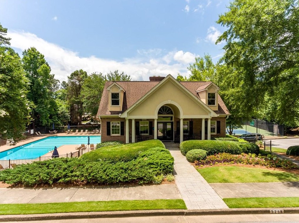 3165 Kingshouse Cmns, Alpharetta GA 30022-7607 exterior