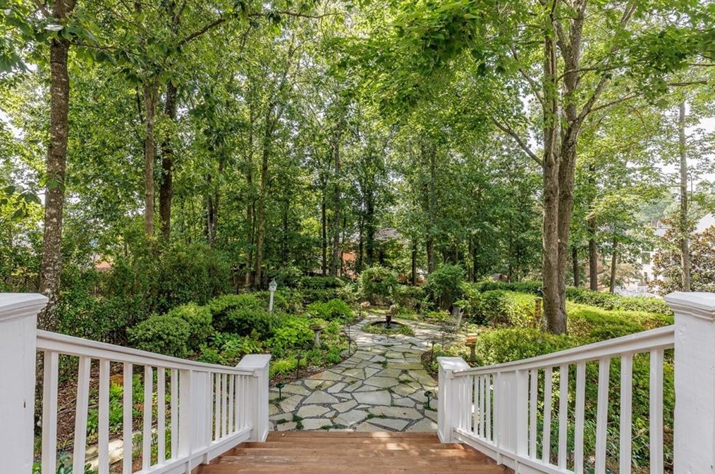 3165 Kingshouse Cmns, Alpharetta GA 30022-7607 exterior