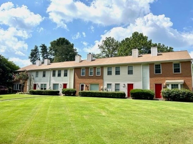 210 Chads Ford Way, Roswell, GA 30076-2086