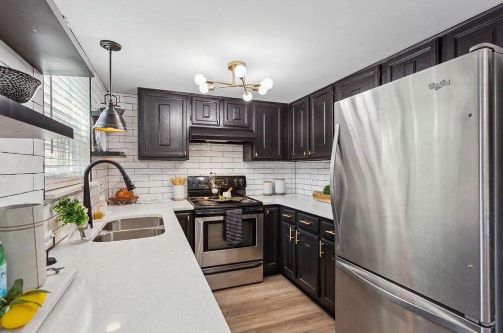 2107 Simsbury Ln, Atlanta GA  30338-6511 exterior