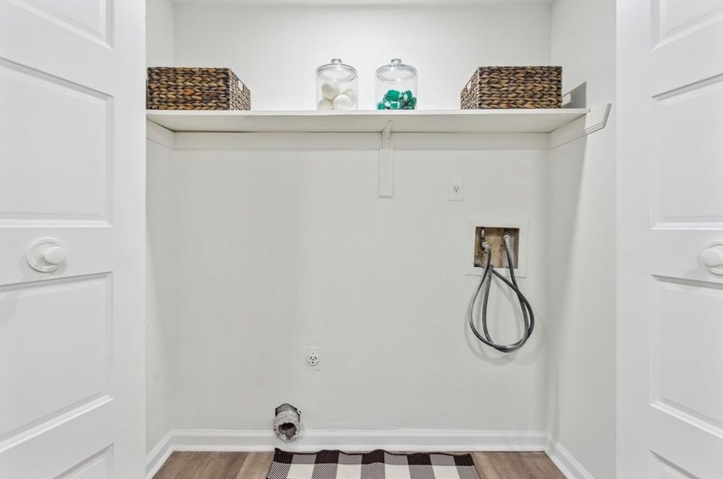 2107 Simsbury Ln, Atlanta GA  30338-6511 exterior