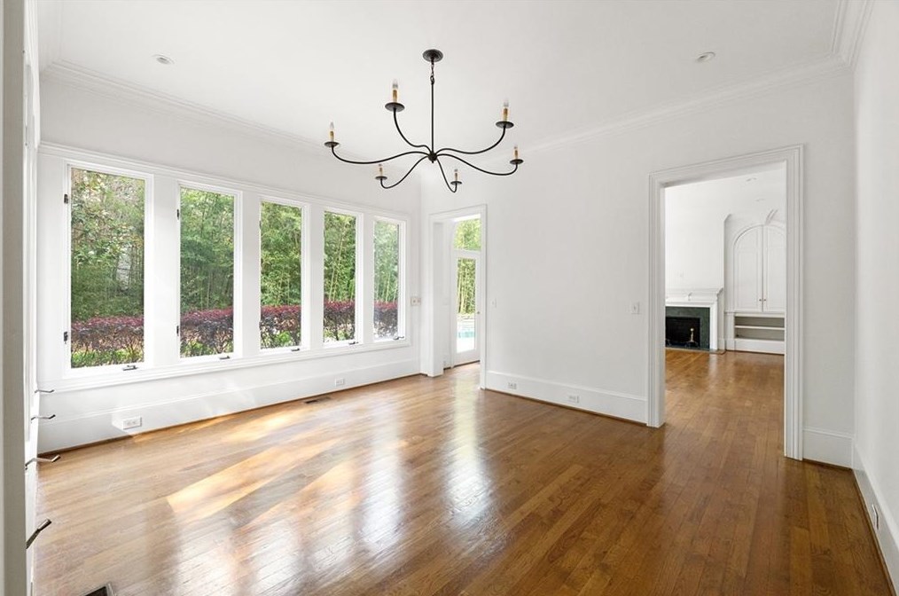 3408 Wood Valley Rd, Atlanta GA  30327-1518 exterior