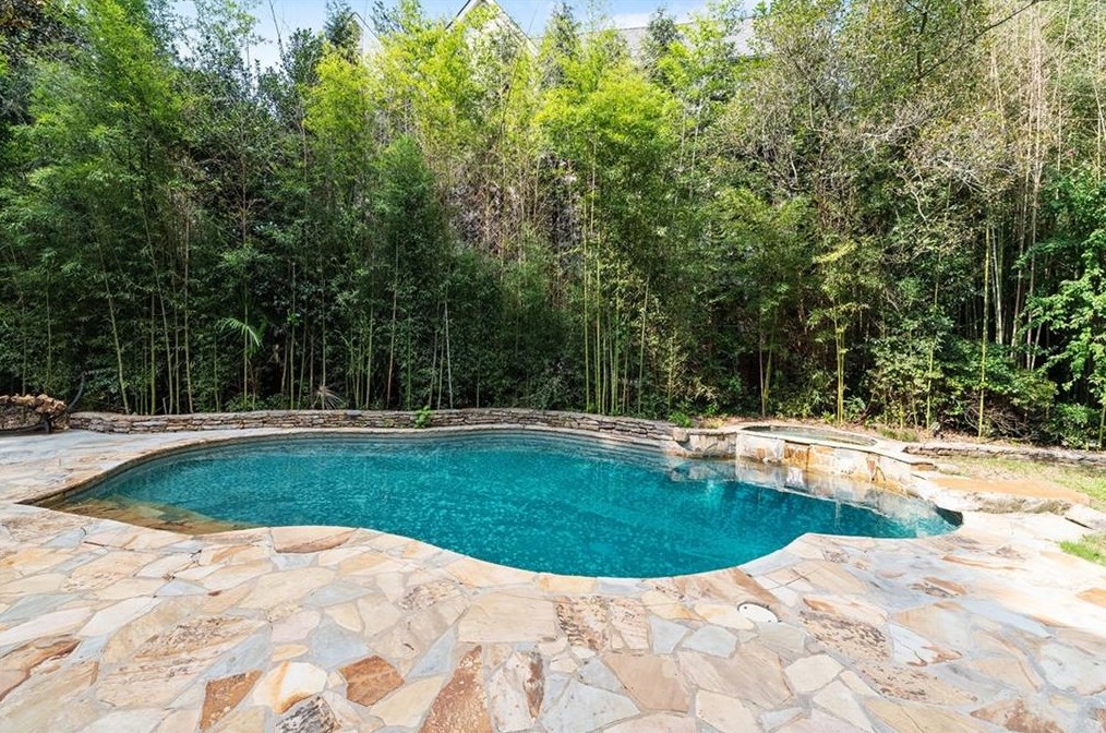 3408 Wood Valley Rd, Atlanta GA  30327-1518 exterior