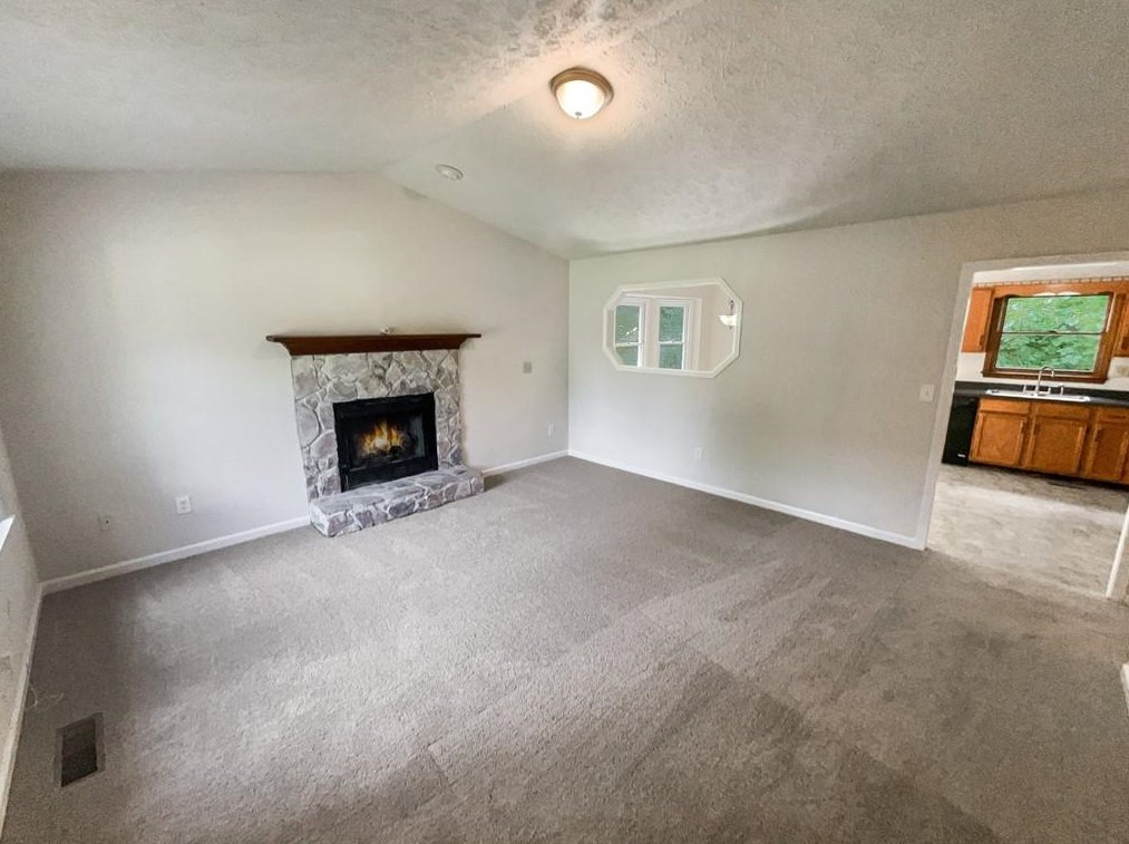 255 Hollyberry Dr, Dallas, GA 30157-6109