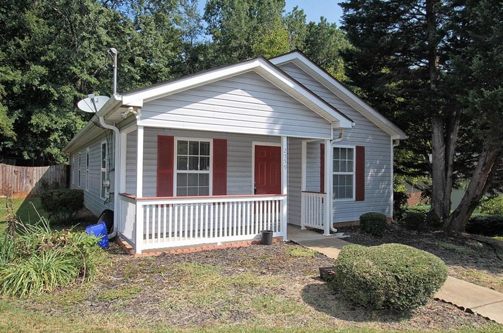 2559 Bates St Se, Smyrna, GA 30080