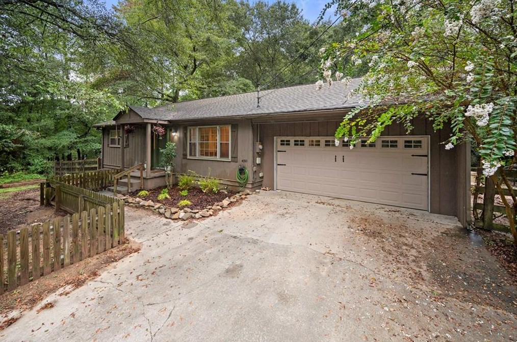 4050 Plunkett Rd, Lithonia, GA 30038