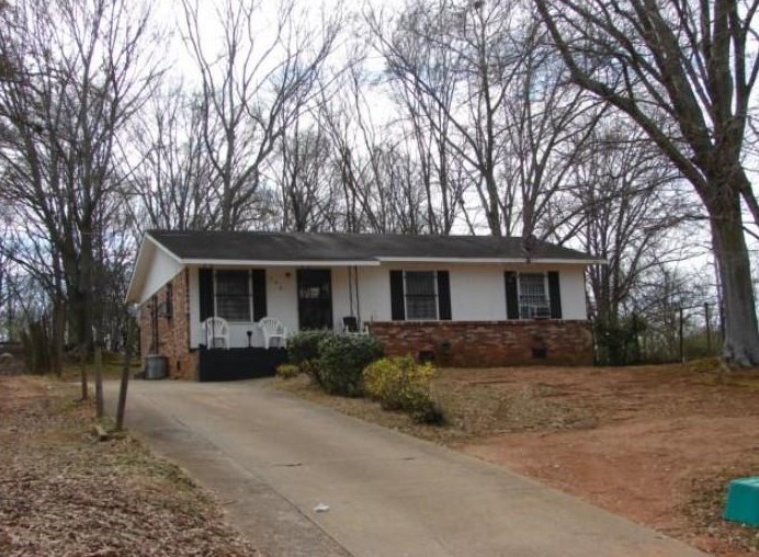 140 E Carver Dr, Athens, GA 30601