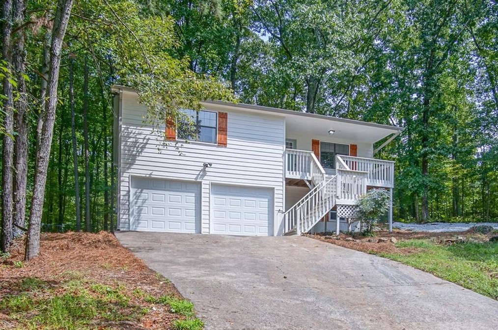 11 Trace Trl, Dallas, GA 30132-8090