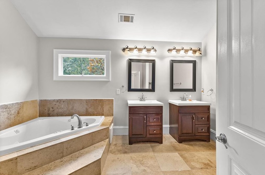 1311 Skyhaven Rd, Atlanta GA  30316-2607 exterior