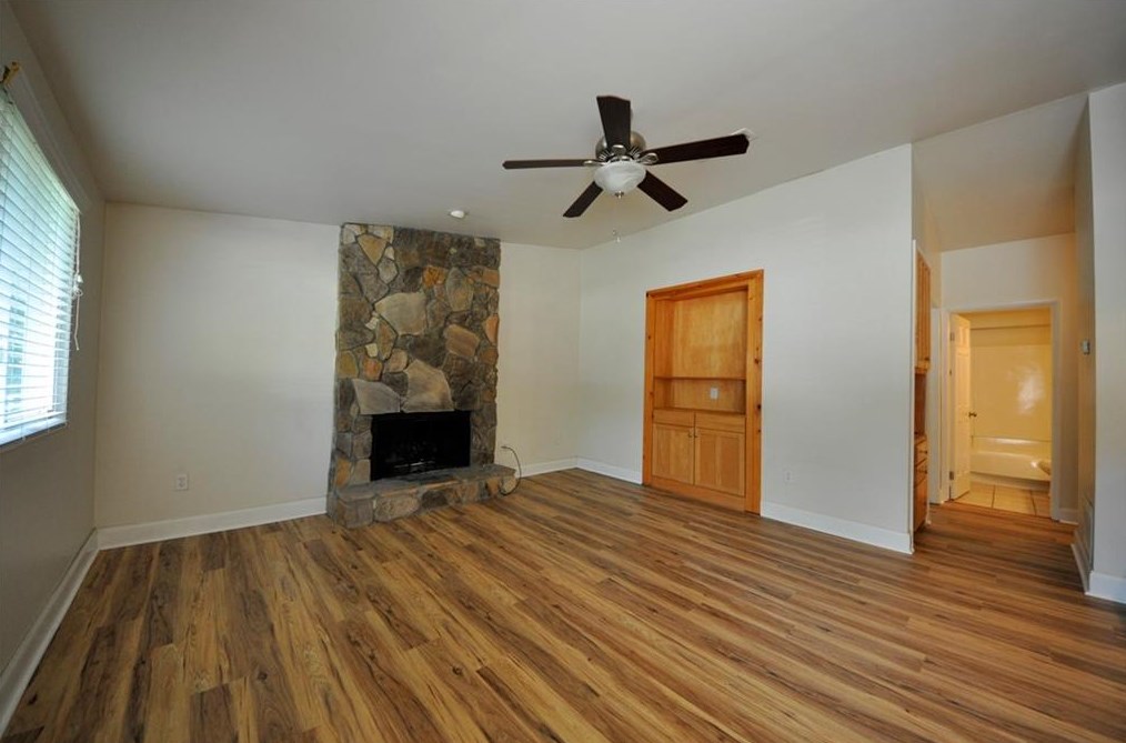 10305 Plantation Bridge Dr, Alpharetta, GA 30022